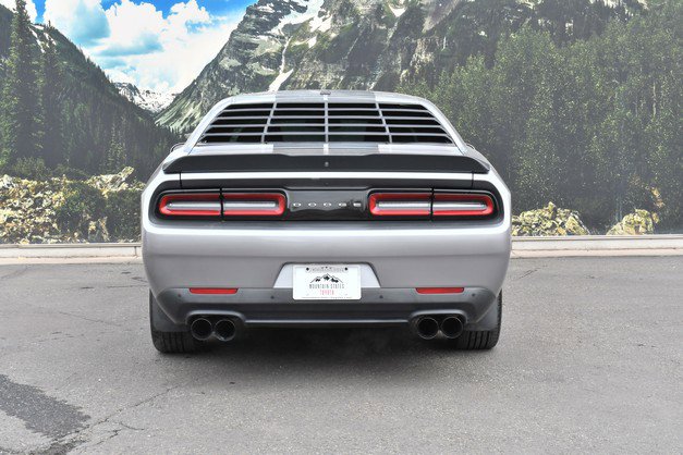 Used 2016 Dodge Challenger R/T w/ Driver Convenience Group image 10