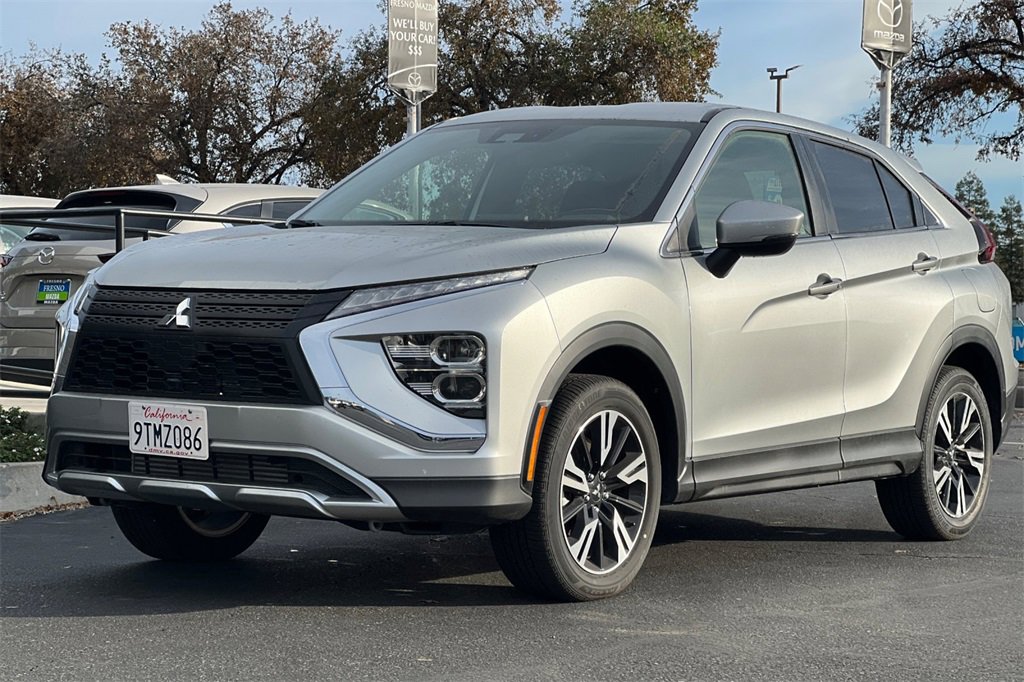 Used 2025 Mitsubishi Eclipse Cross Black Edition image 10