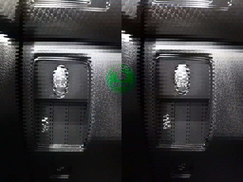 Used 2017 Honda Accord Sport image 28