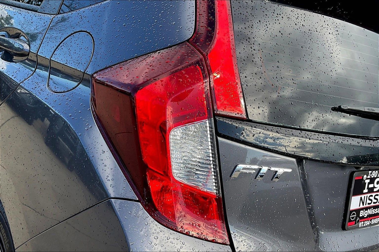 Used 2019 Honda Fit LX image 32