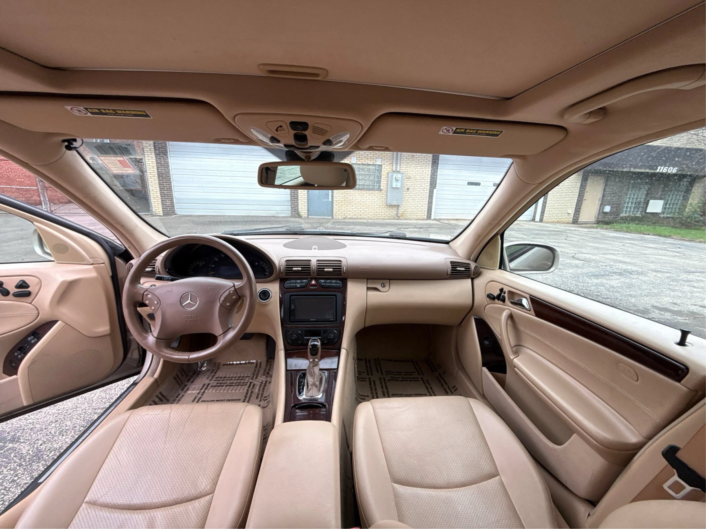 Used 2001 Mercedes-Benz C 320 Sedan image 25