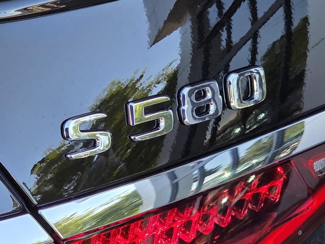 Used 2024 Mercedes-Benz S 580 4MATIC Sedan image 35