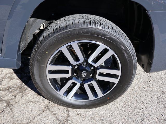 Used 2024 Toyota 4Runner Limited image 41