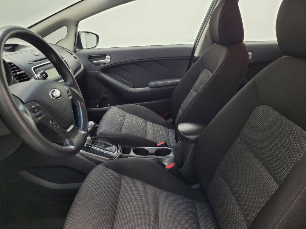 Used 2017 Kia Forte LX image 17