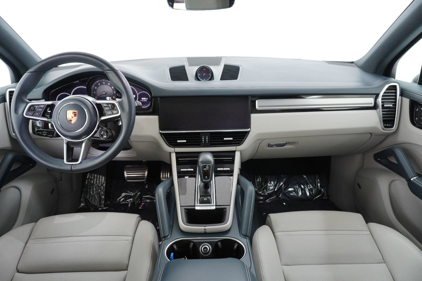 Certified 2023 Porsche Cayenne S image 21