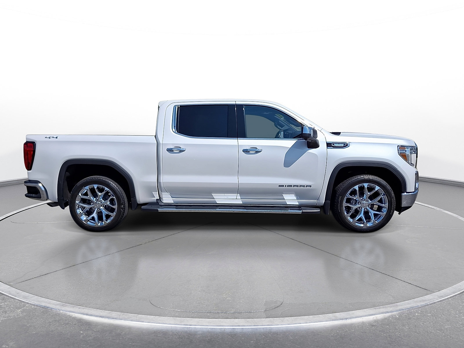 Used 2021 GMC Sierra 1500 SLT w/ SLT Premium Plus Package AWD/4WD image 9