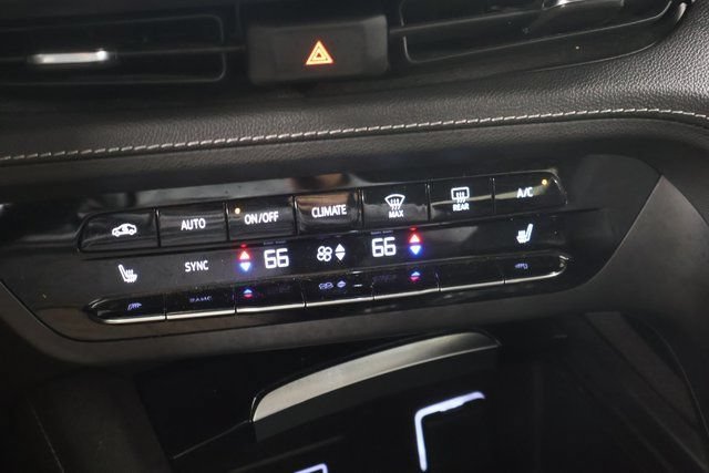 Used 2023 Buick Envision Preferred AWD/4WD image 26