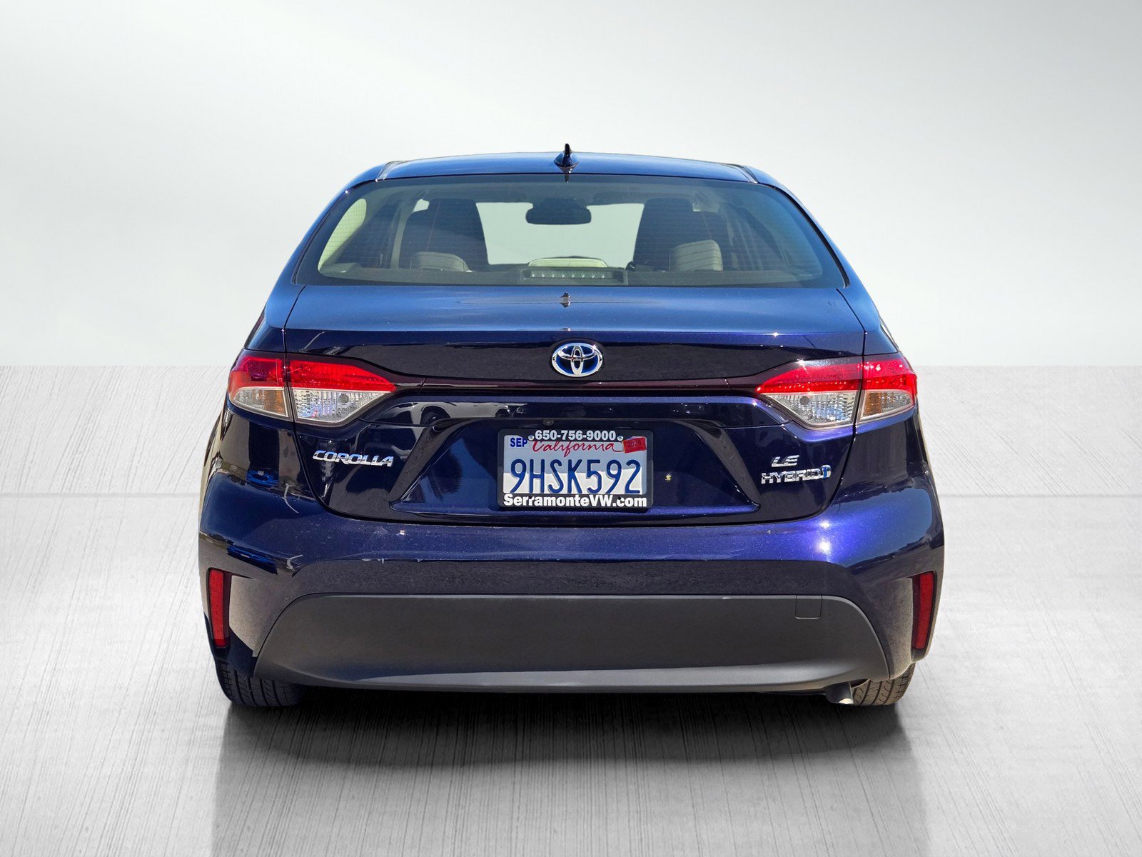 Used 2023 Toyota Corolla LE image 5