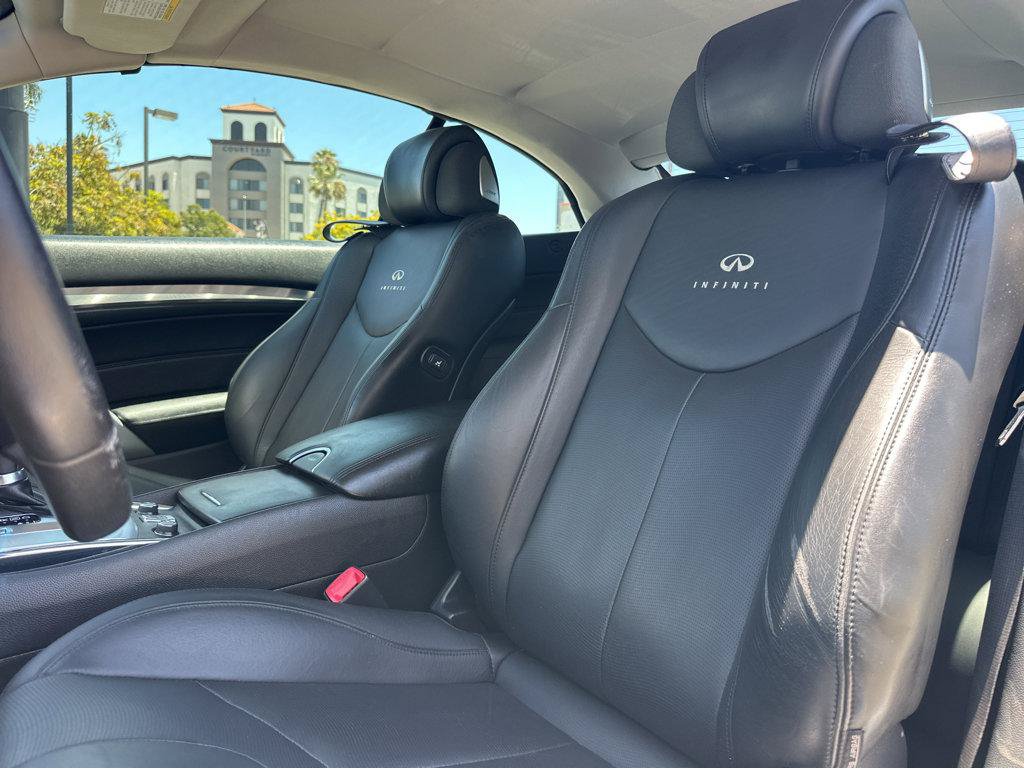 Used 2014 INFINITI Q60 Convertible w/ Premium Package RWD image 7