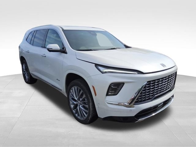 Used 2025 Buick Enclave Avenir FWD image 5