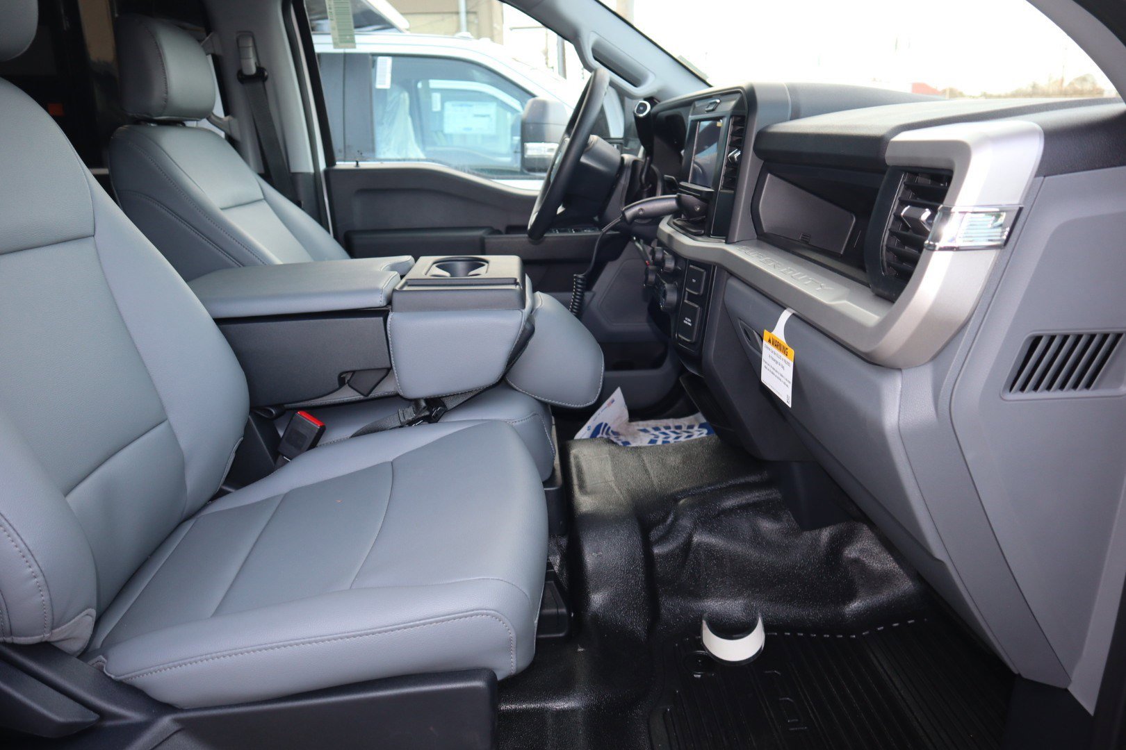 New 2026 Ford F550 4x4 Crew Cab image 18