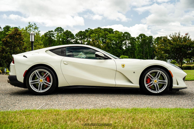 Used 2019 Ferrari 812 Superfast image 9
