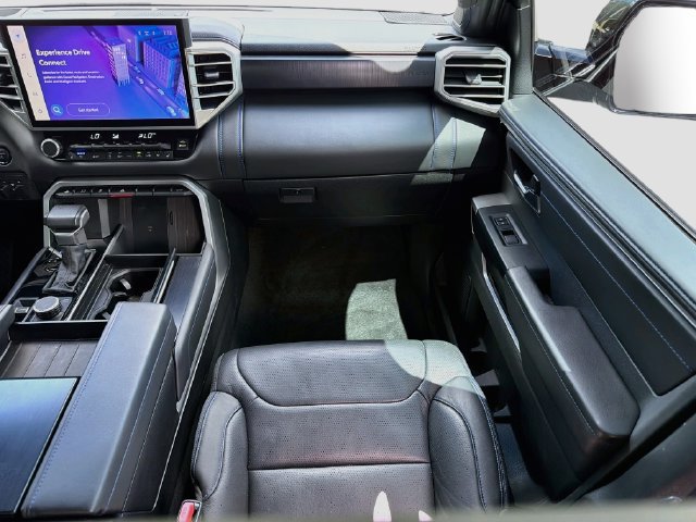 Used 2025 Toyota Tundra Platinum AWD/4WD image 18