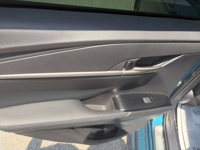 Used 2025 Toyota Camry XSE FWD image 12