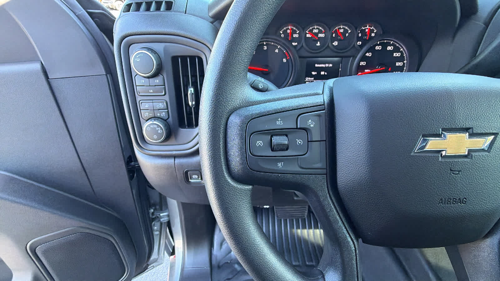 Used 2026 Chevrolet Silverado 3500 W/T AWD/4WD image 19