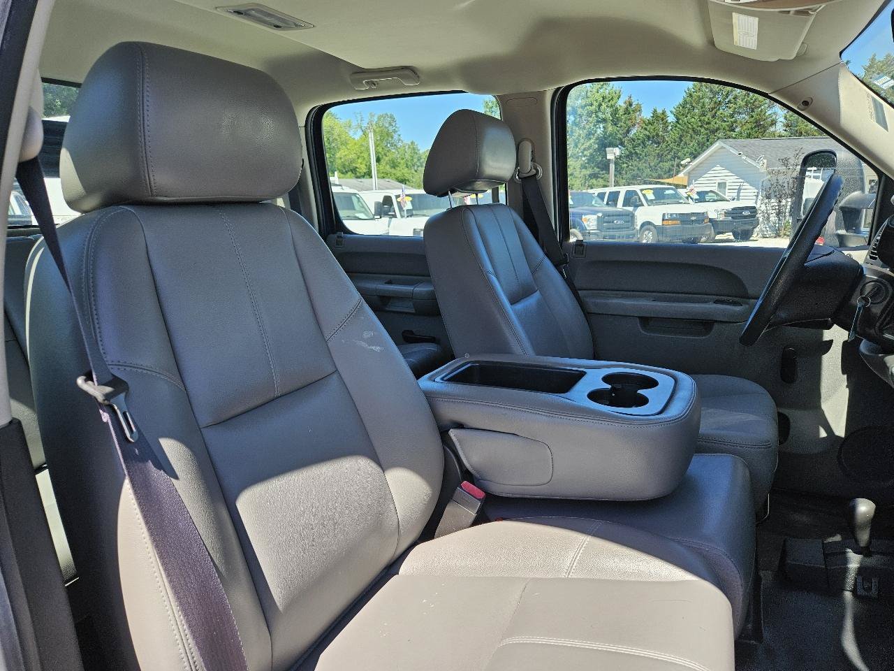 Used 2014 Chevrolet Silverado 3500 W/T w/ Skid Plate Package AWD/4WD image 42