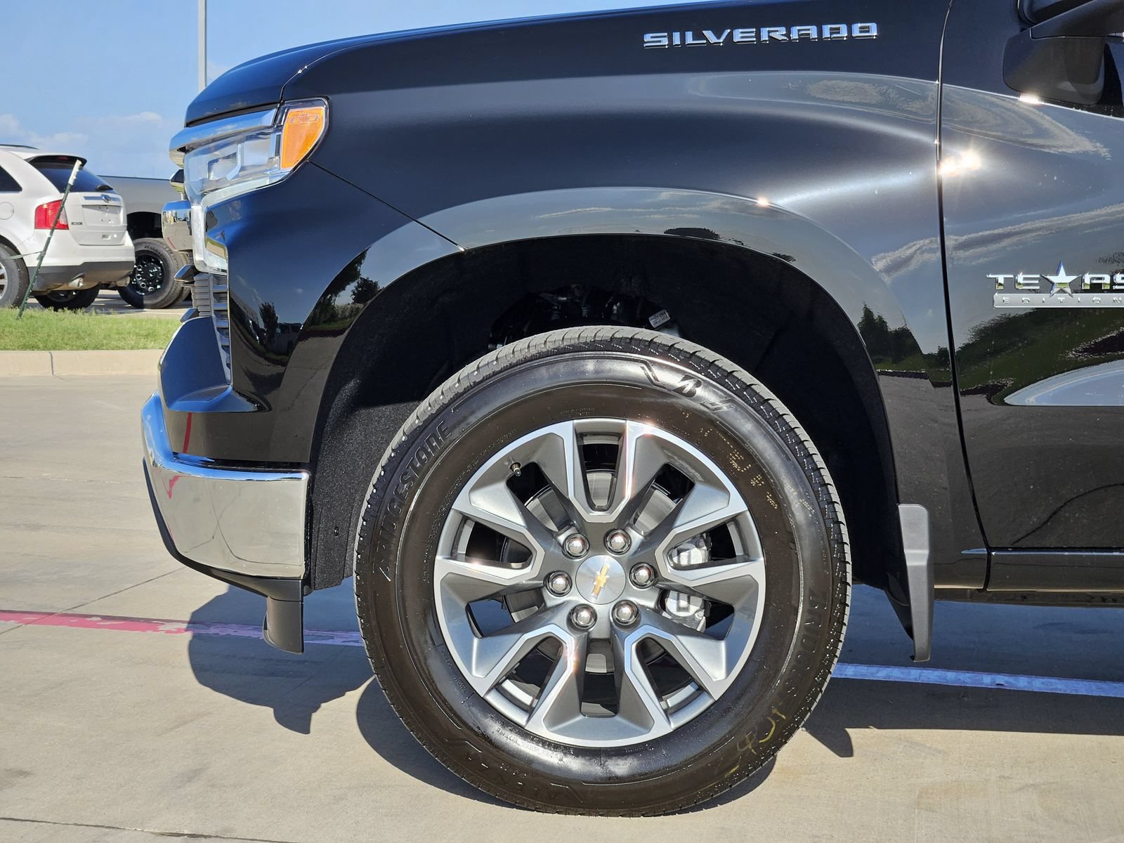 New 2026 Chevrolet Silverado 1500 LT w/ Texas Edition Plus RWD image 11