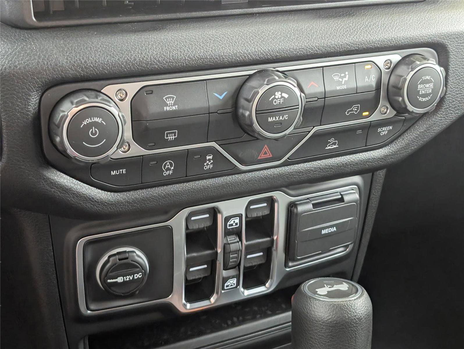 New 2026 Jeep Wrangler Sport S image 19