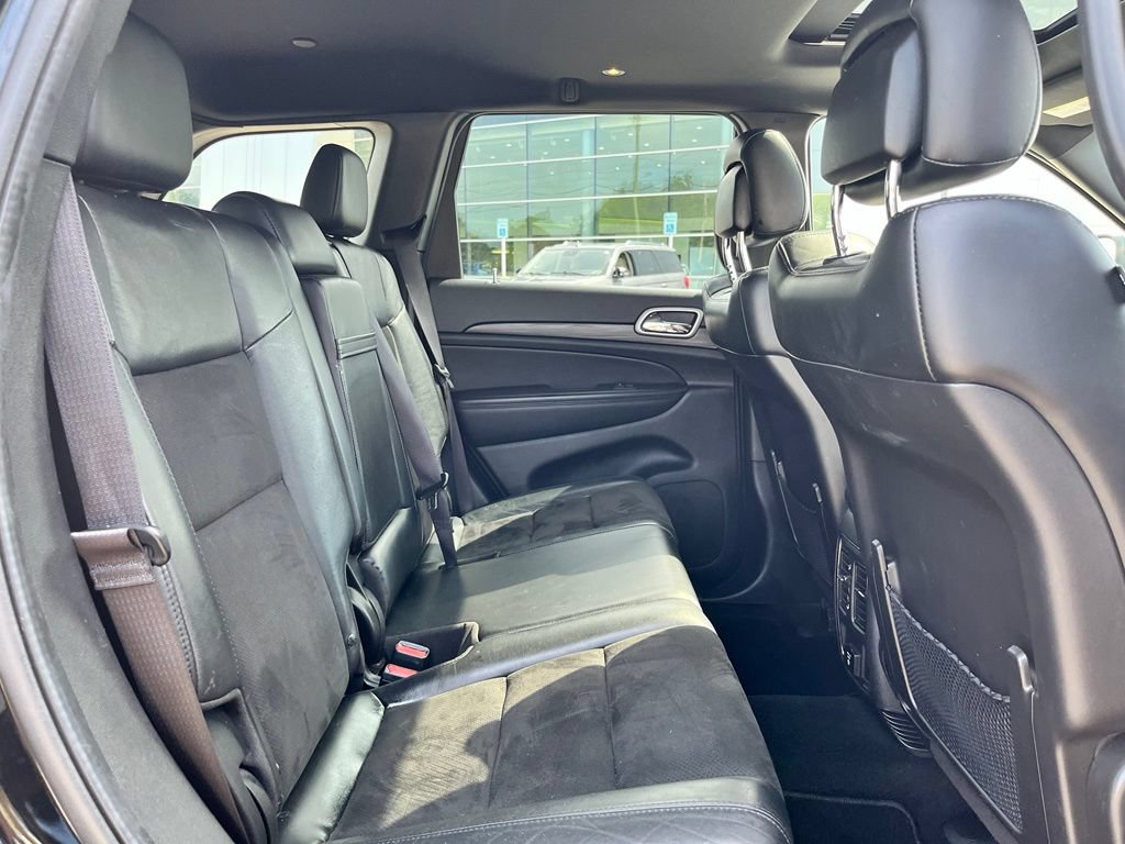 Used 2022 Jeep Grand Cherokee Laredo X AWD/4WD image 8