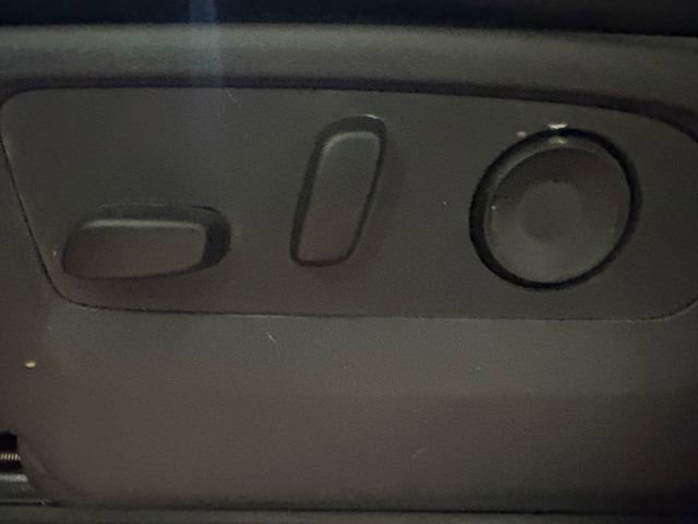 Used 2024 Chevrolet Silverado 1500 ZR2 w/ Technology Package image 6