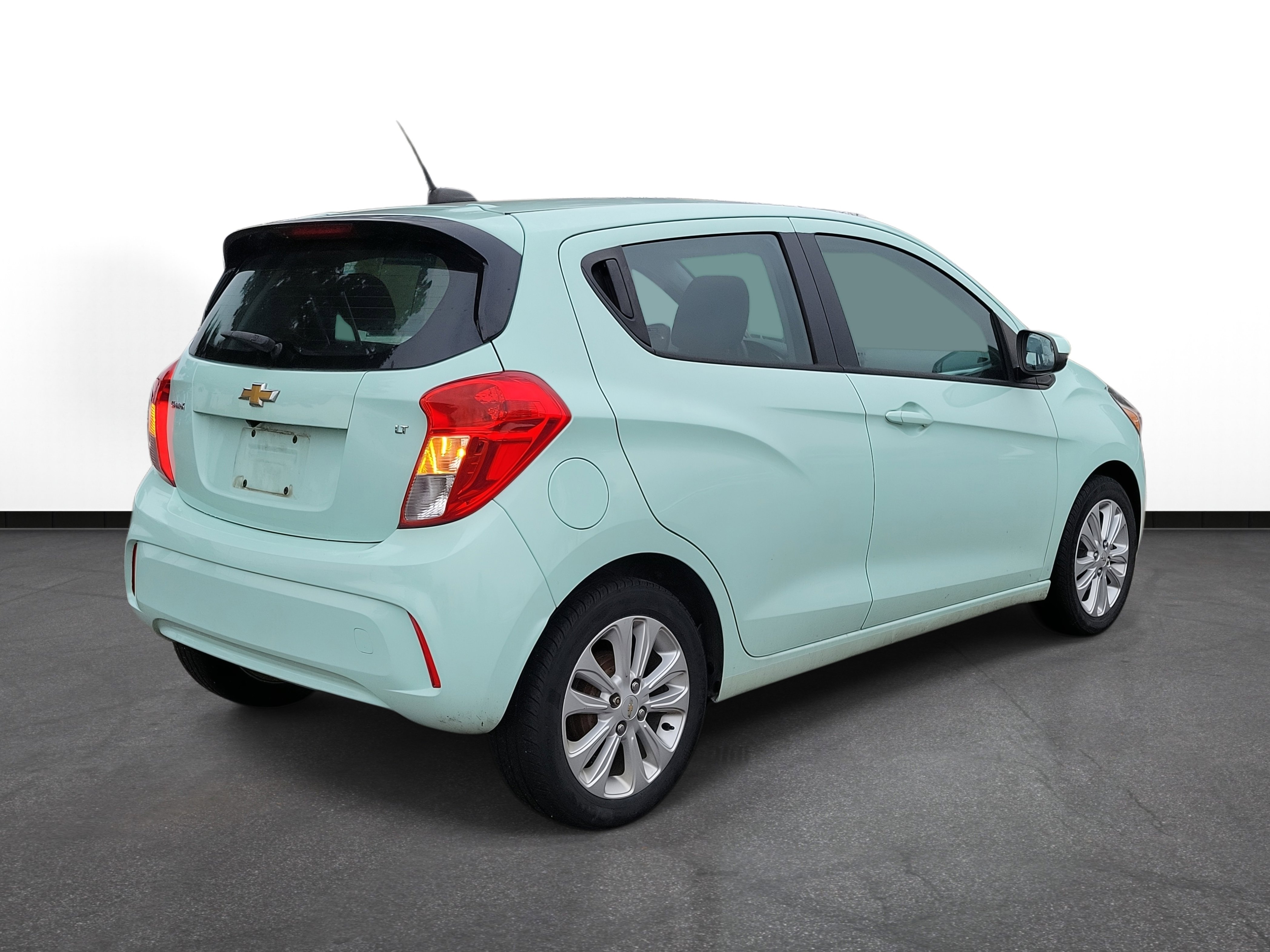 Used 2017 Chevrolet Spark LT image 4