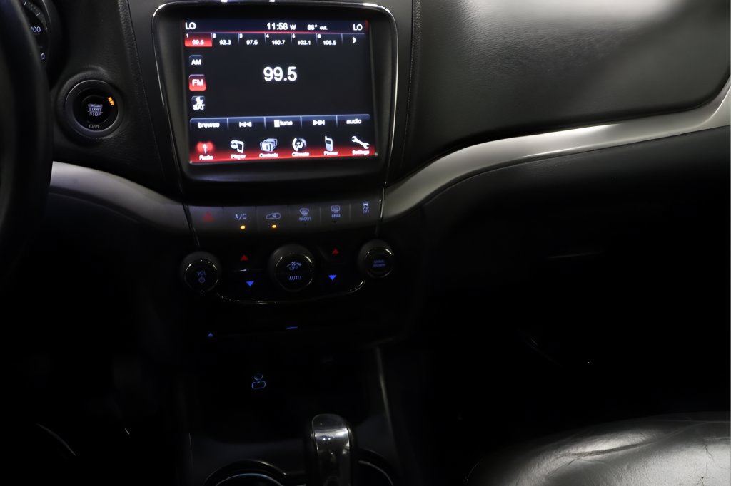 Used 2020 Dodge Journey Crossroad FWD image 20