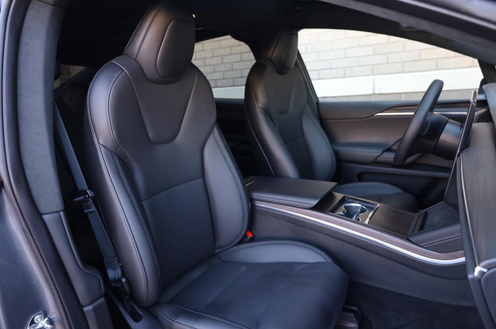 Used 2023 Tesla Model X AWD/4WD image 25