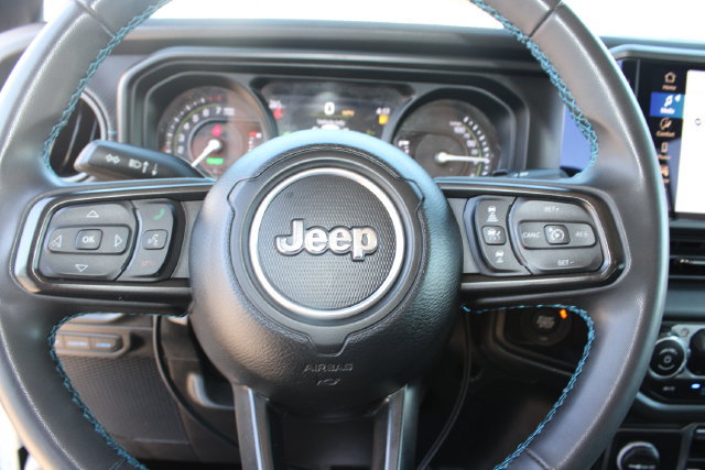 Used 2024 Jeep Wrangler Unlimited Rubicon 4xe AWD/4WD image 16
