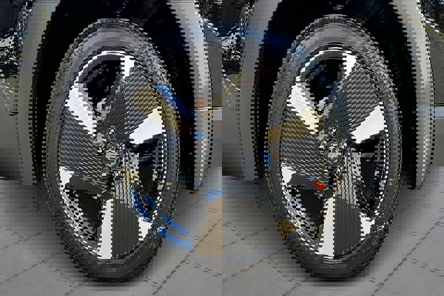 New 2026 Nissan Kicks SR image 11