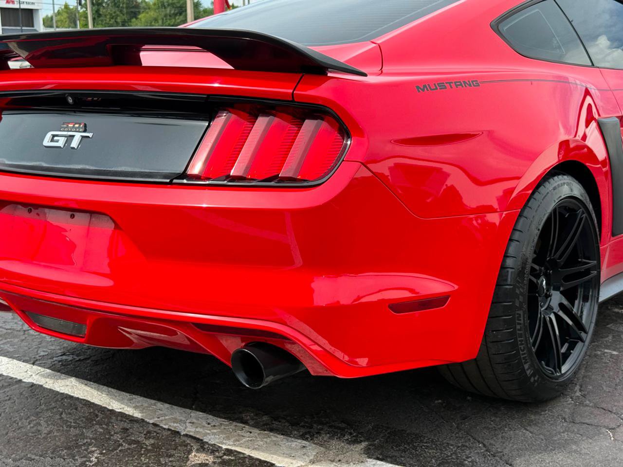 Used 2016 Ford Mustang GT RWD image 14