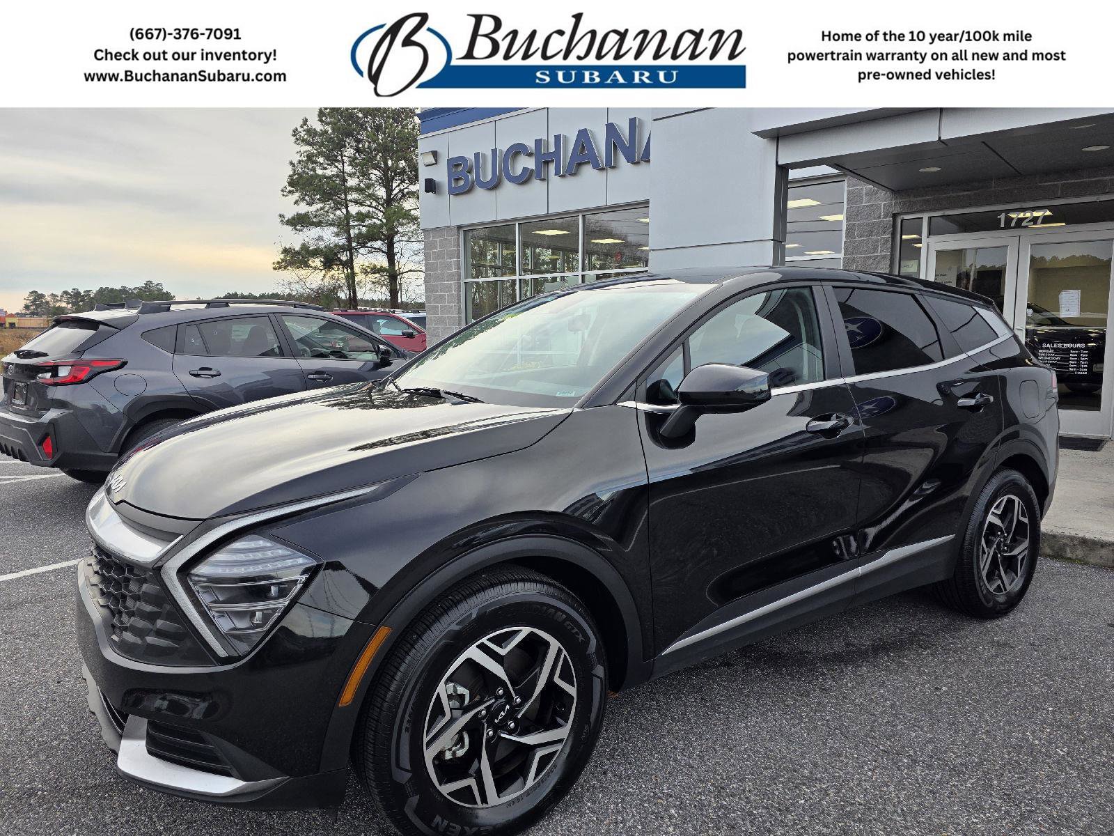 Used 2024 Kia Sportage LX image 1