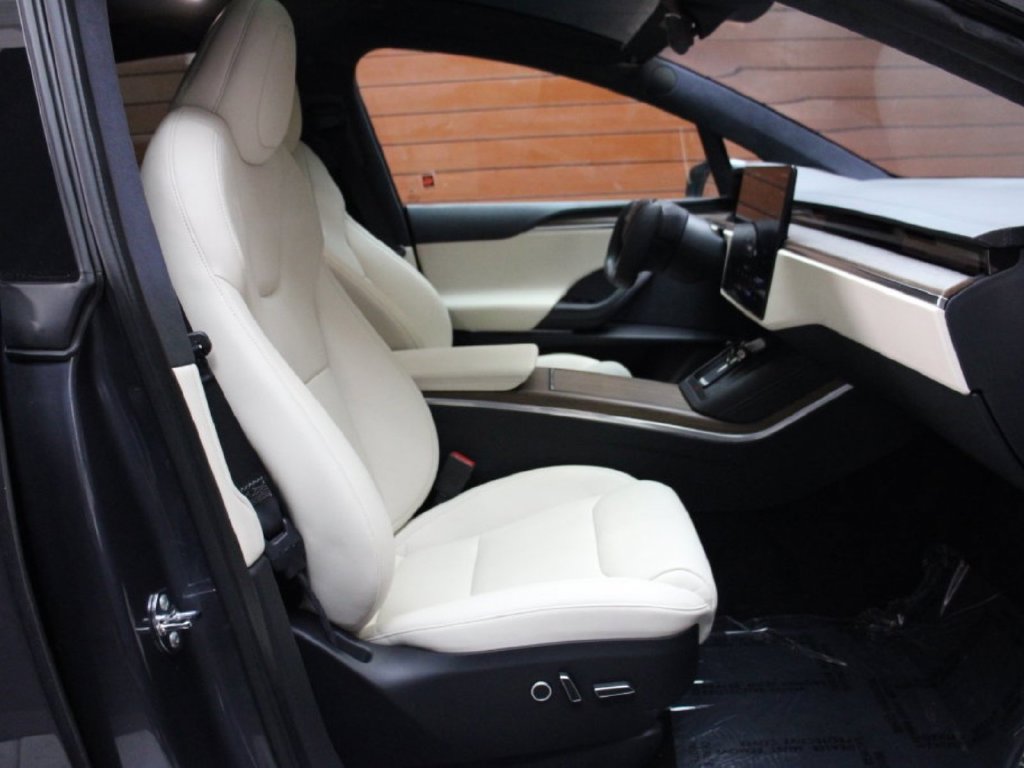 Used 2022 Tesla Model X AWD/4WD image 5