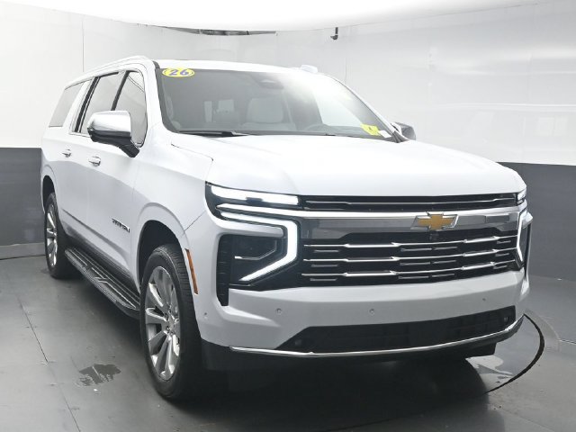 Used 2026 Chevrolet Suburban Premier RWD image 2