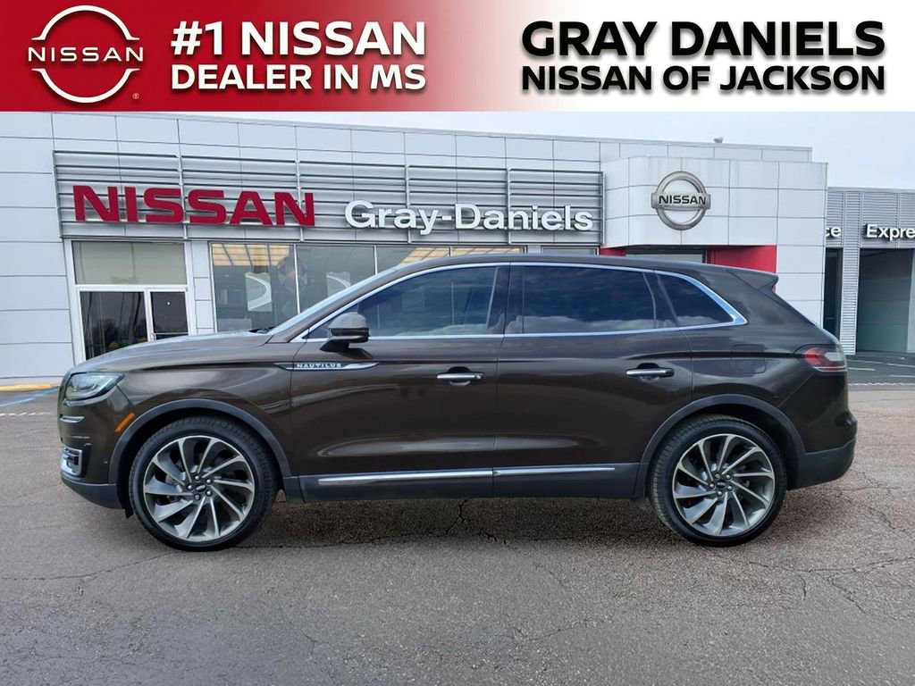 Used 2020 Lincoln Nautilus Reserve w/ Equipment Group 202A image 4