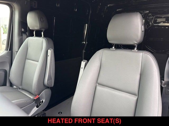 Used 2025 Mercedes-Benz Sprinter 2500 image 17