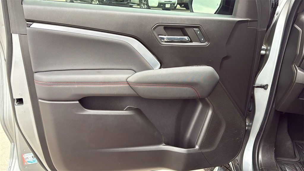 Used 2023 Chevrolet Colorado Z71 w/ Z71 Convenience Package 2 image 14