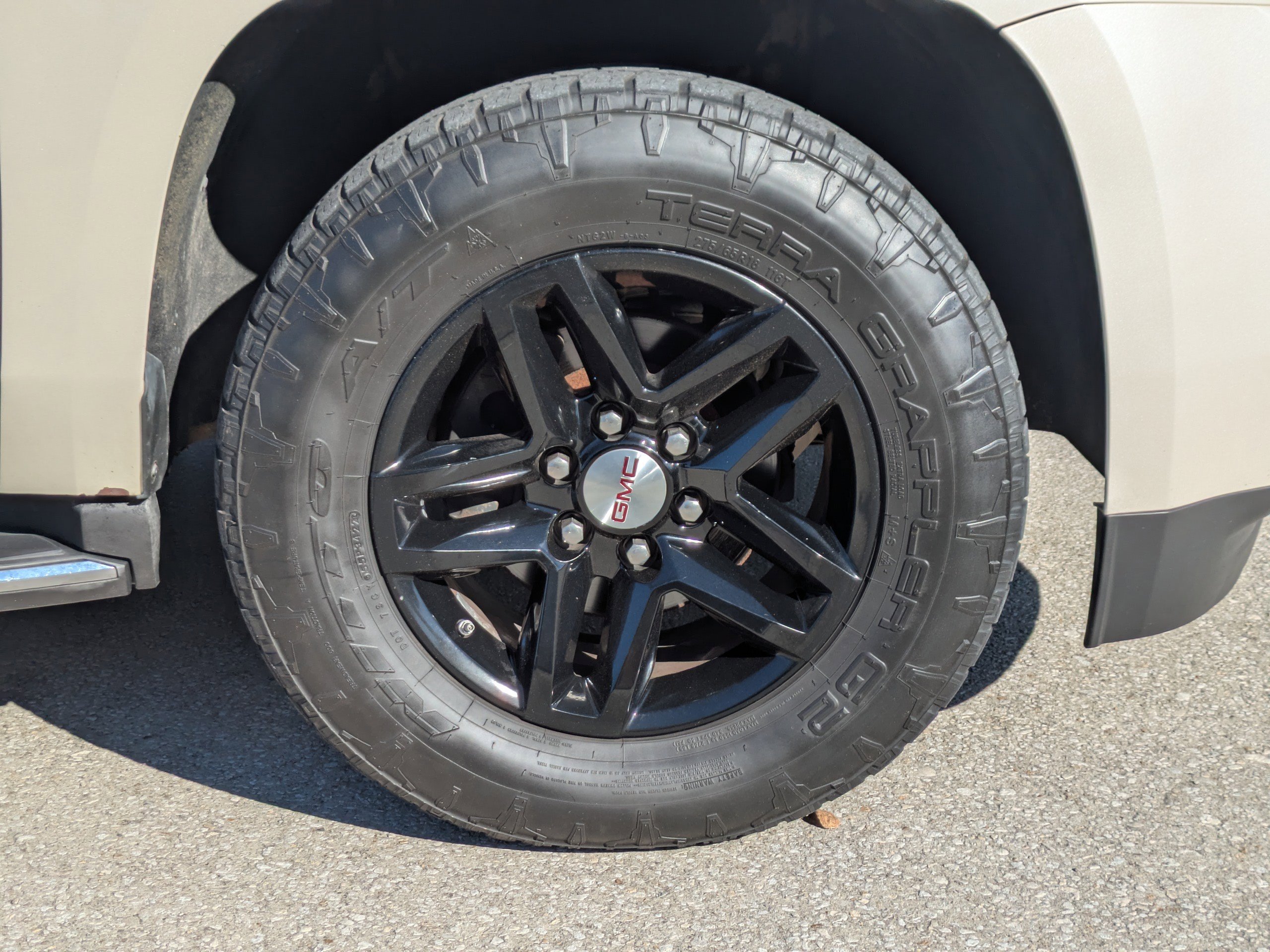 Used 2015 GMC Yukon SLT w/ HD Trailering Package image 12