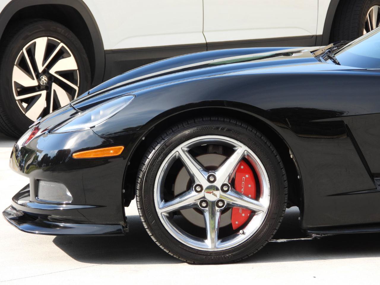 Used 2011 Chevrolet Corvette w/ 3LT w/ Preferred Equipment Group RWD image 34
