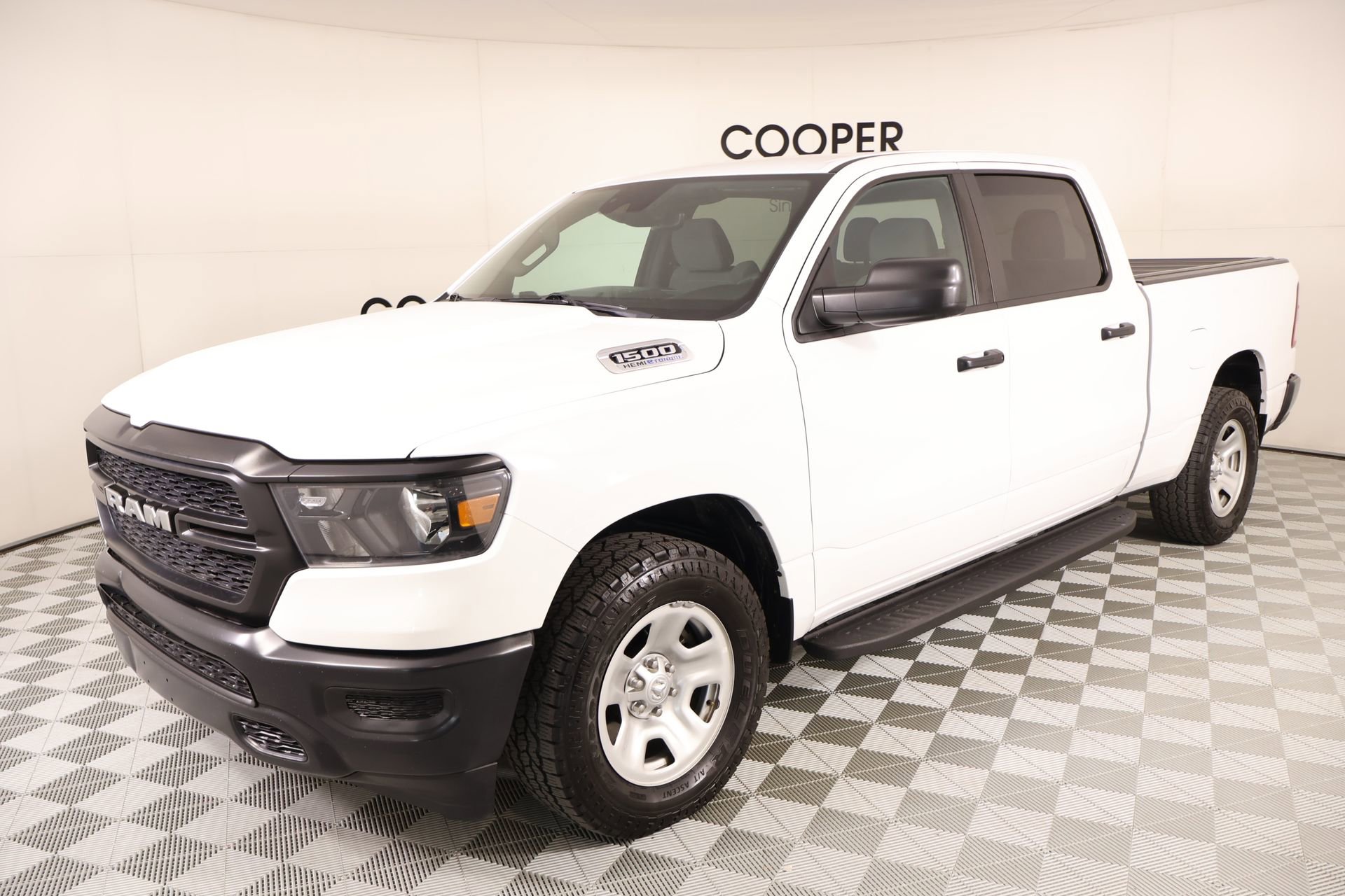 Used 2023 RAM 1500 Tradesman w/ Level 1 Safety Group AWD/4WD image 9