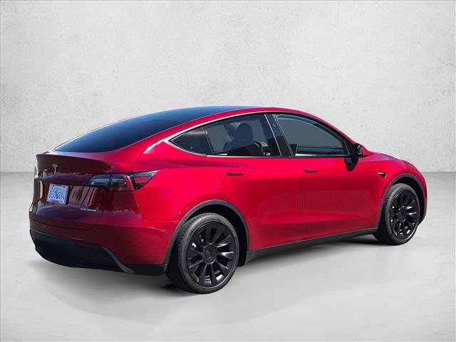 Used 2024 Tesla Model Y Long Range AWD/4WD image 5