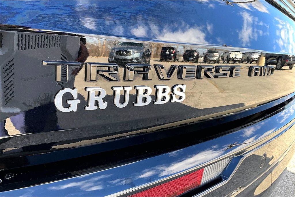 Used 2024 Chevrolet Traverse RS w/ LPO, Floor Liner Package AWD/4WD image 44