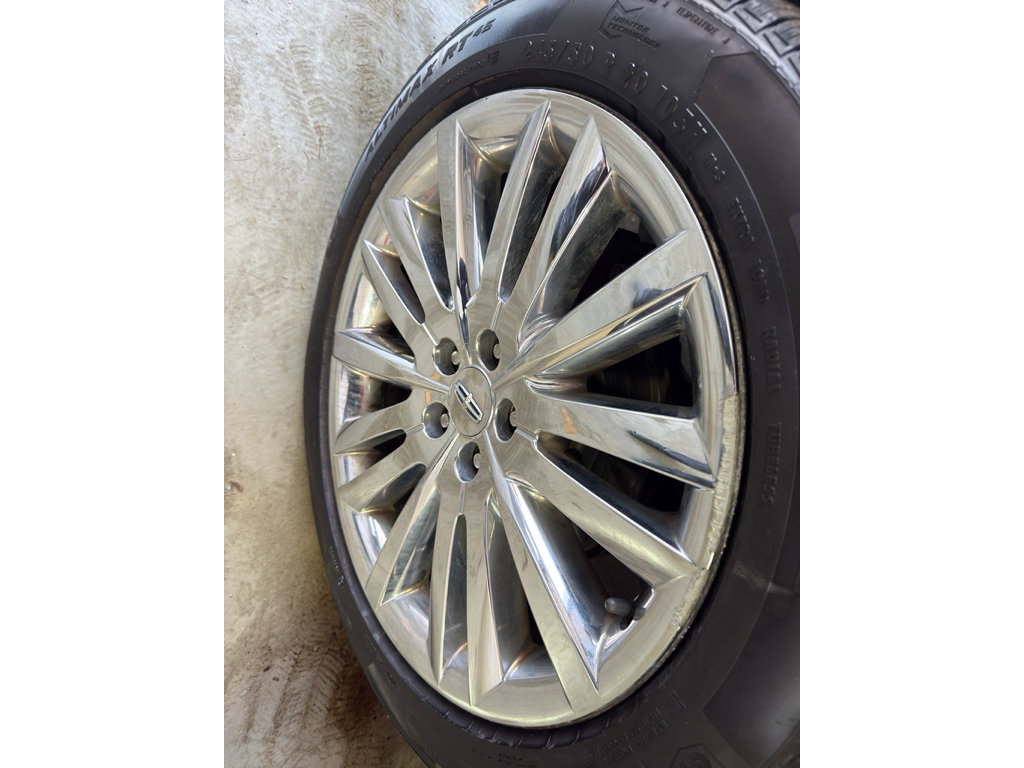 Used 2013 Lincoln MKX AWD image 31