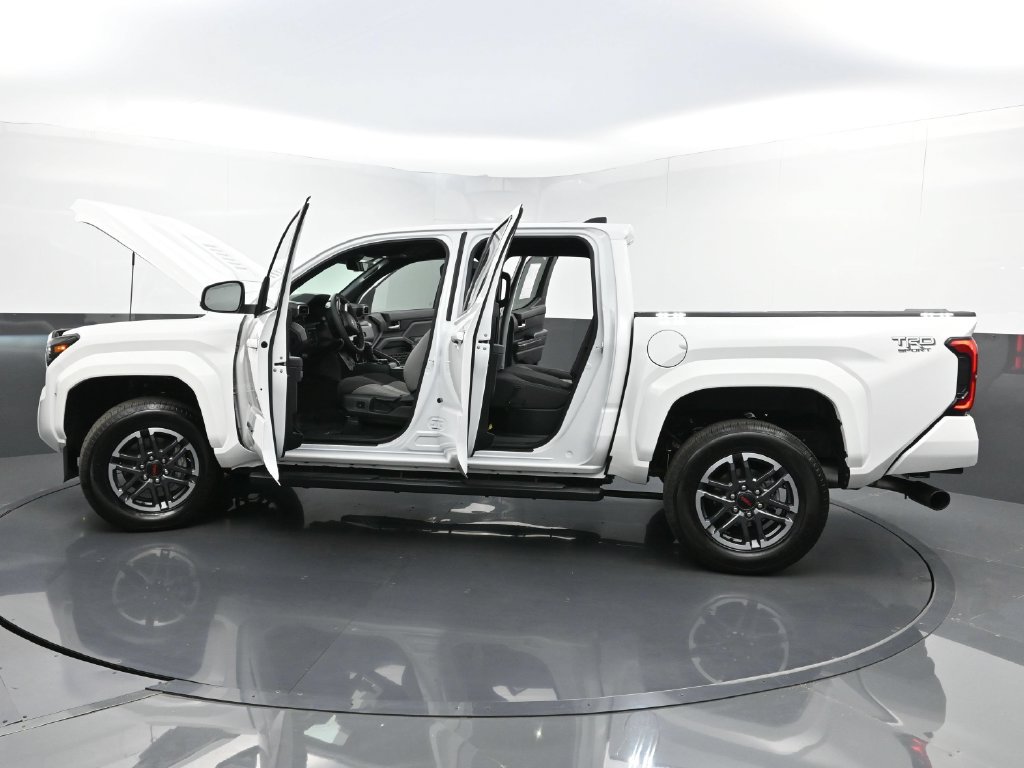 Used 2024 Toyota Tacoma TRD Sport AWD/4WD image 35