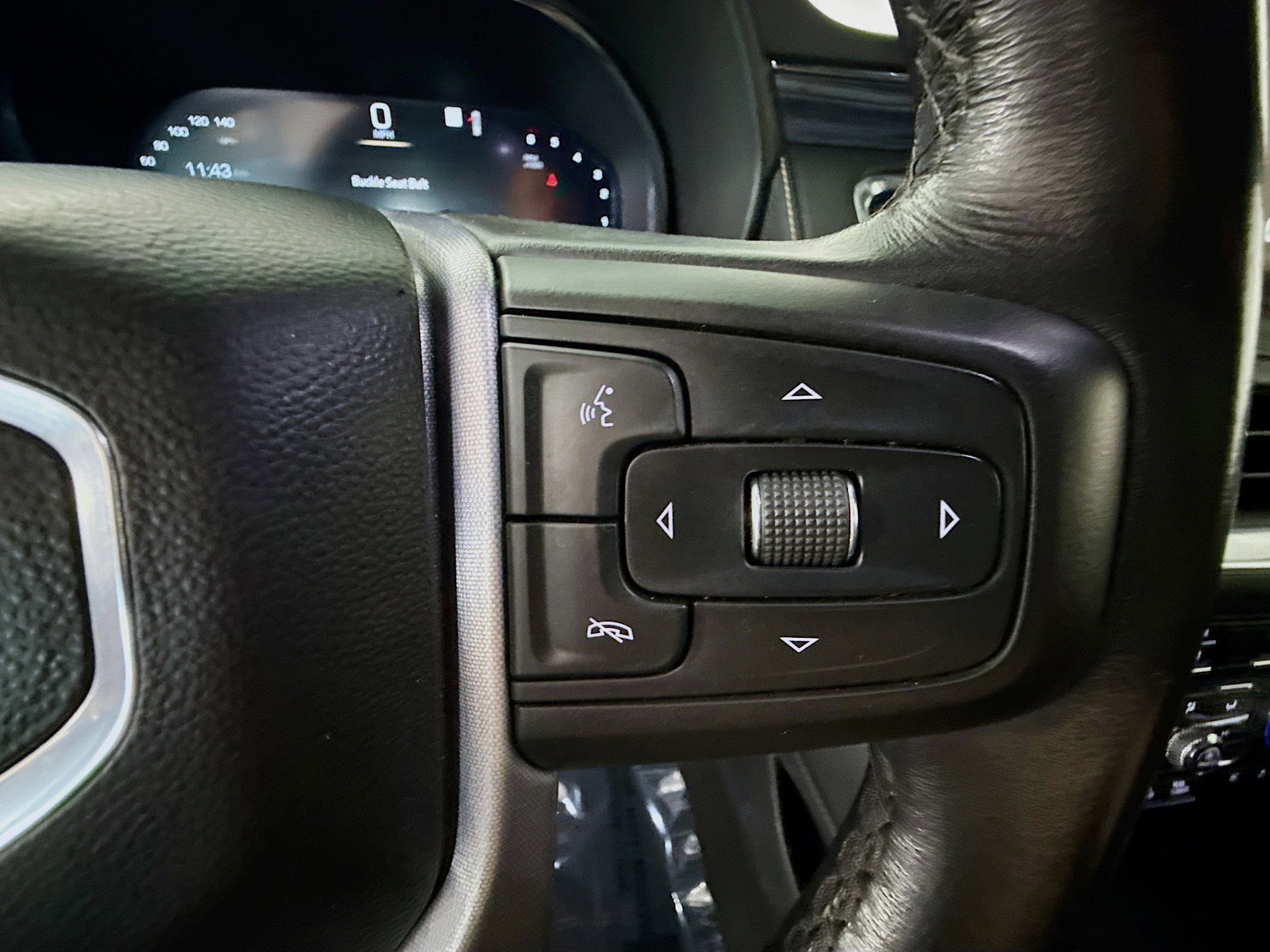 Used 2022 GMC Yukon SLT AWD/4WD image 19