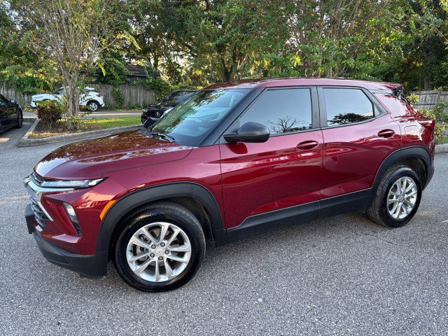 Used 2025 Chevrolet TrailBlazer LS w/ LS Convenience Package image 3