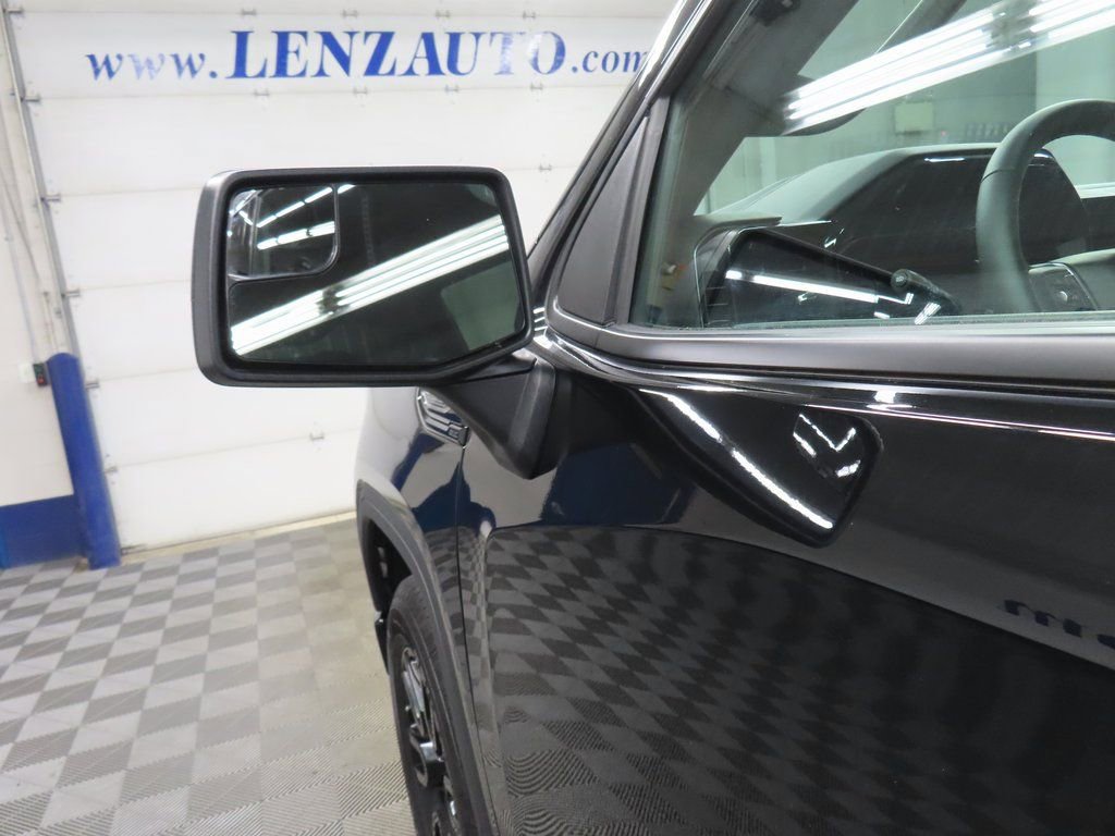 Used 2025 GMC Sierra 1500 Elevation image 61