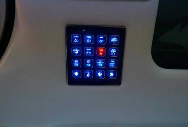 Used 2015 Mercedes-Benz Sprinter 2500 image 21