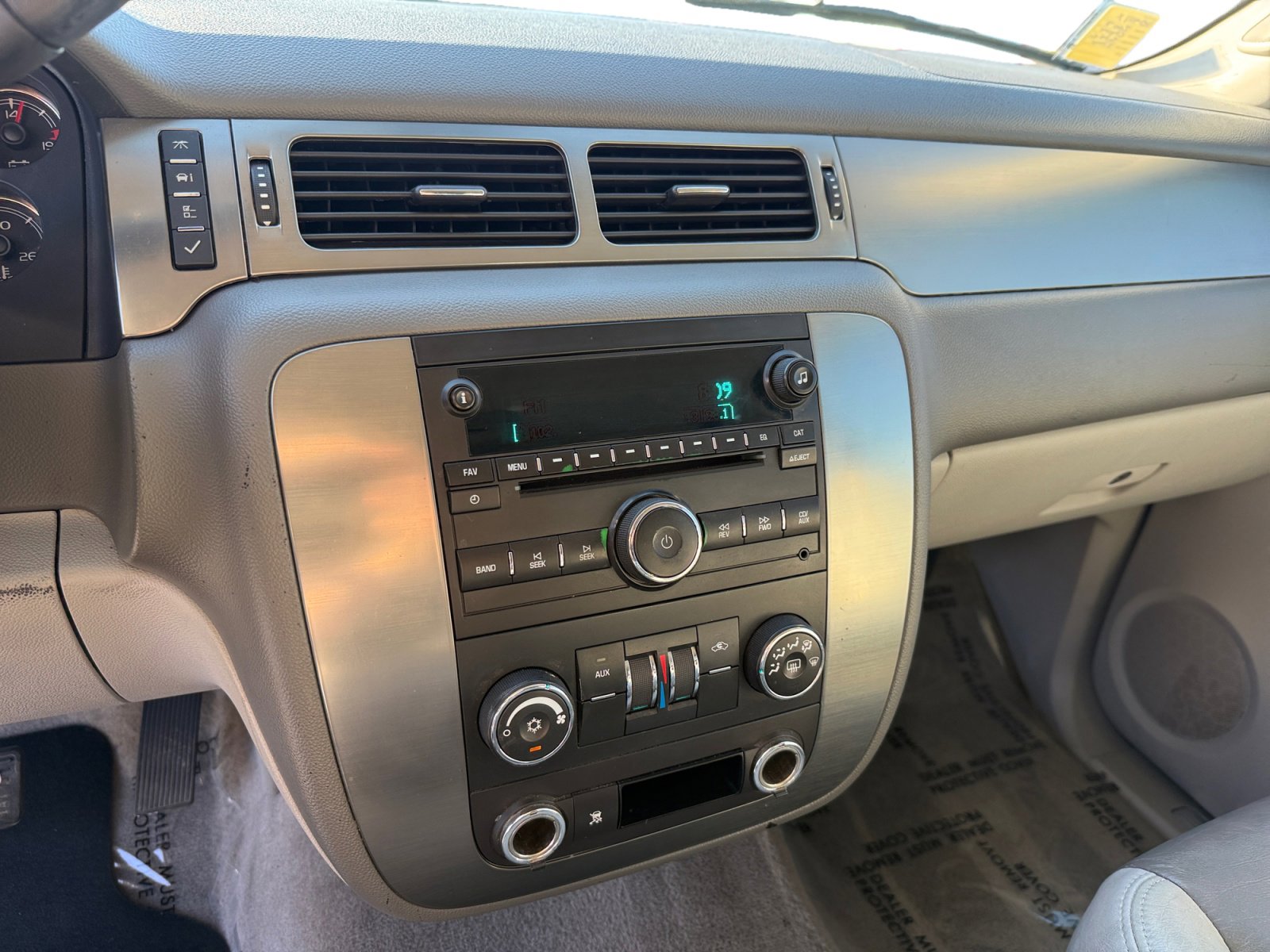 Used 2007 Chevrolet Tahoe LS image 12