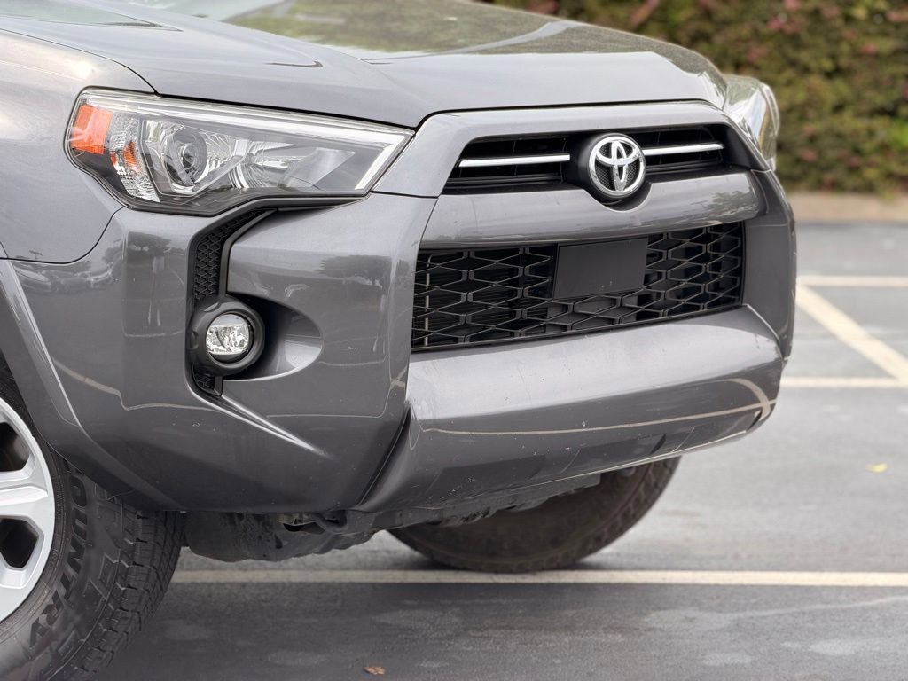 Used 2022 Toyota 4Runner SR5 RWD image 5