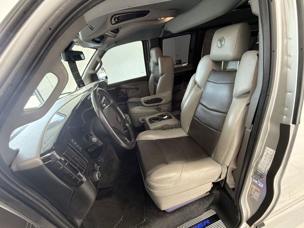 Used 2021 Chevrolet Express 2500 LS w/ Enhanced Convenience Package image 20
